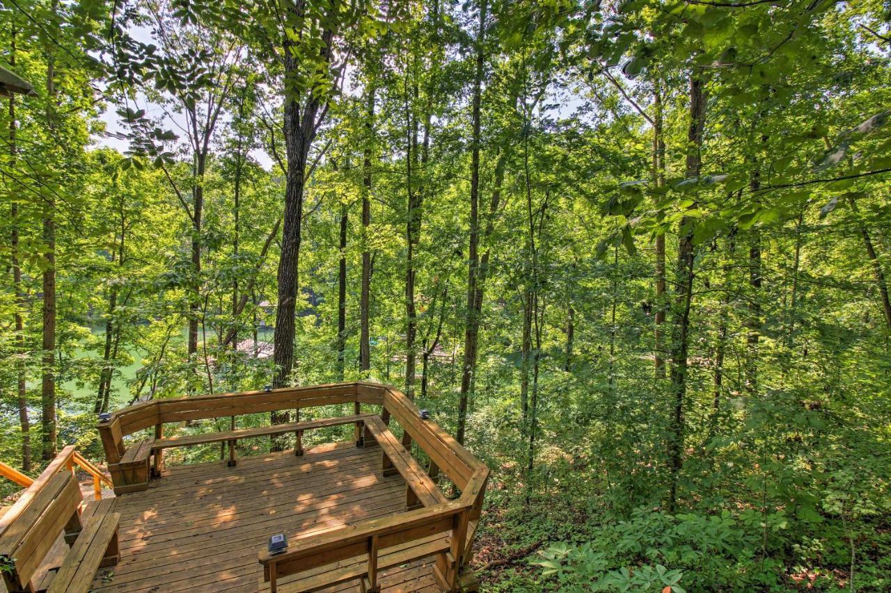 Spacious Georgia Getaway With Dock On Lake Lanier! Gainesville Exterior photo